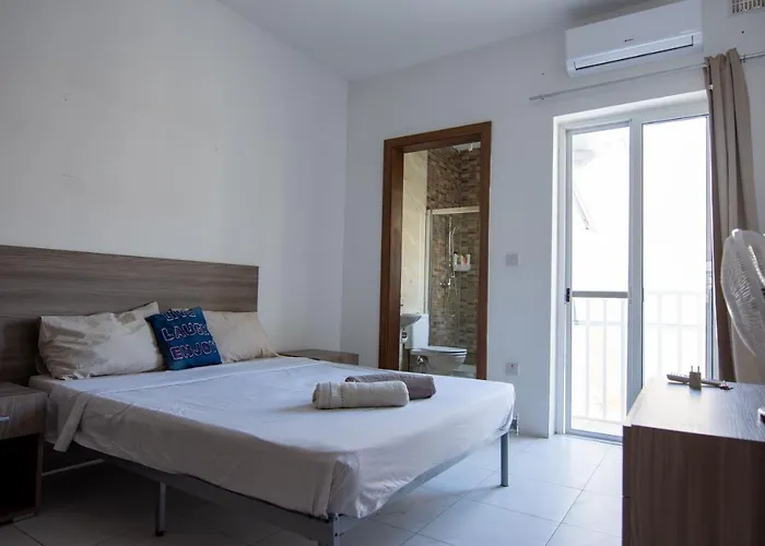 Gazde/Camere de închiriat Seafront Msida